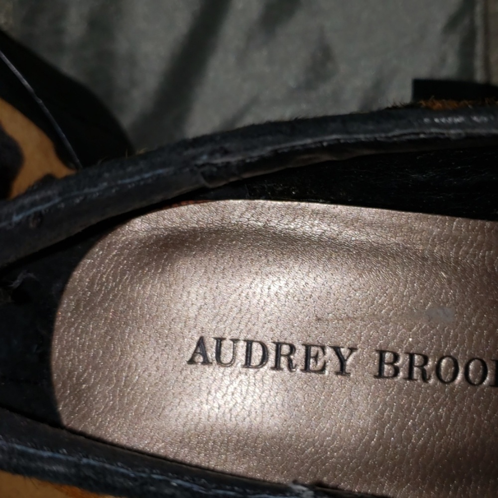 Heels - Picture 3 of 4